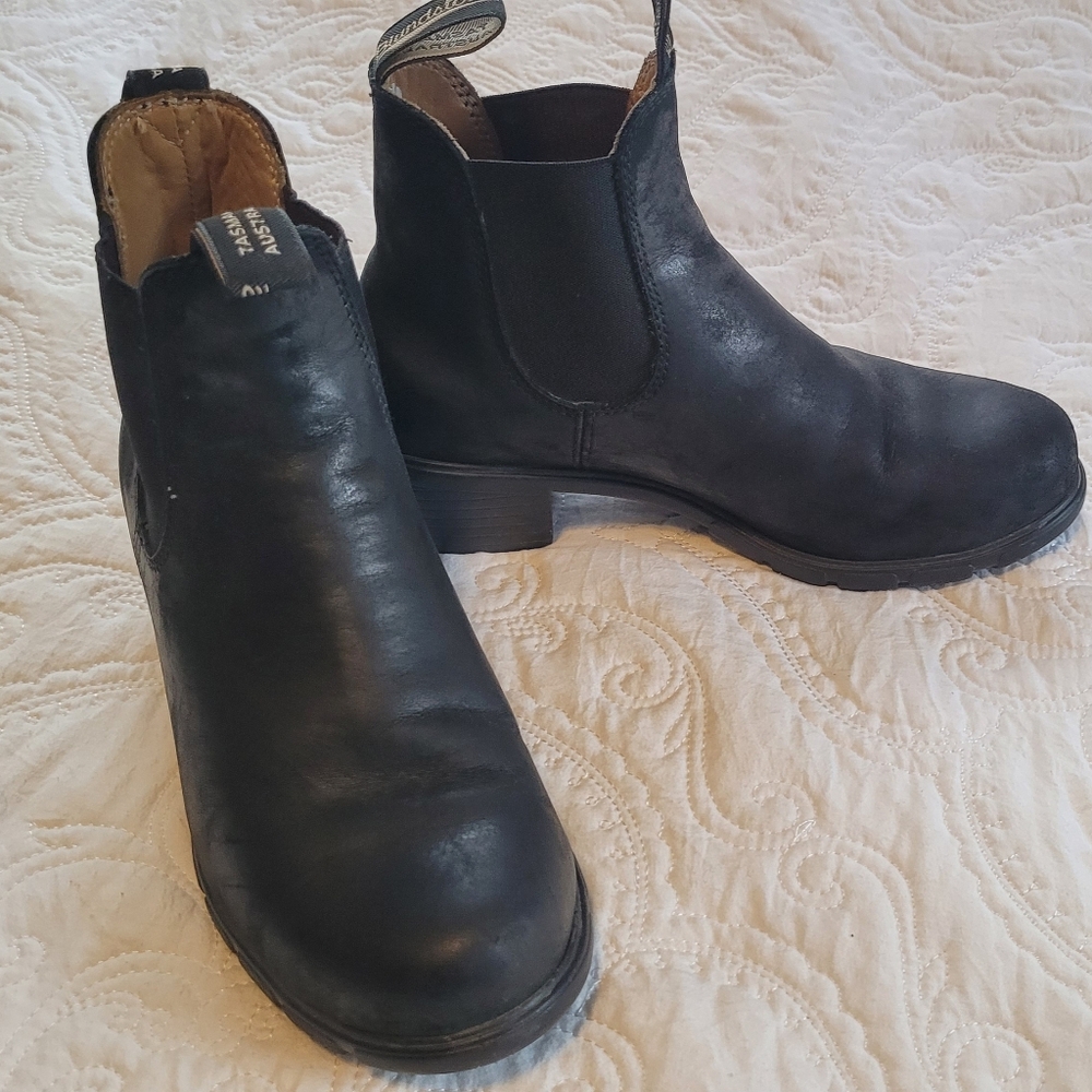 Blundstone Black Heeled Chelsea Boots US 8